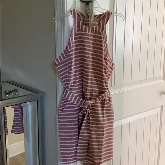 Romper - Picture 1 of 4